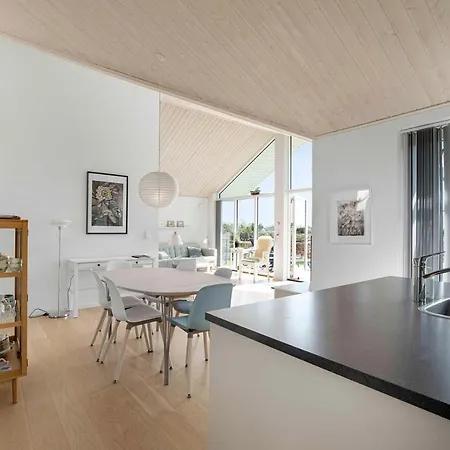 Strand, North Sealand - Middle Of The Summer Country *